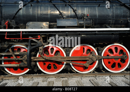 Les roues principales de locomotive à vapeur, Tangshan, Chine. 27-avr.-2008 Banque D'Images