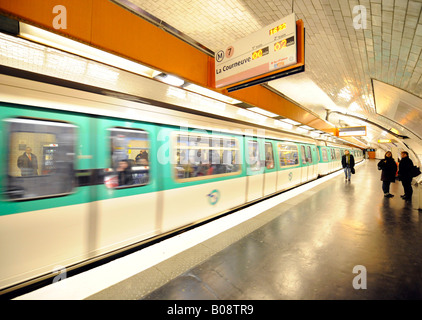 La station de métro, Paris, France Banque D'Images