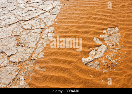 Sand ripples et séché sol loameux, Deadvlei, Désert du Namib, Namibie, Afrique Banque D'Images