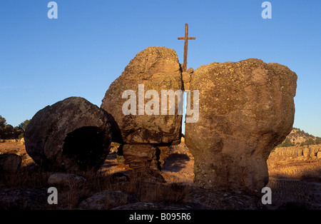 Cross près de Creel, Sierra Tarahumara, la Sierra Madre occidentale, Chihuahua, Mexique Banque D'Images