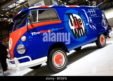 Écran partagé 1965 Volkswagen Transporter van dans la livrée de l'OMS. Le prix d'un concours pour le Teenage Cancer Trust. 2008, NEC, au Royaume-Uni. Banque D'Images