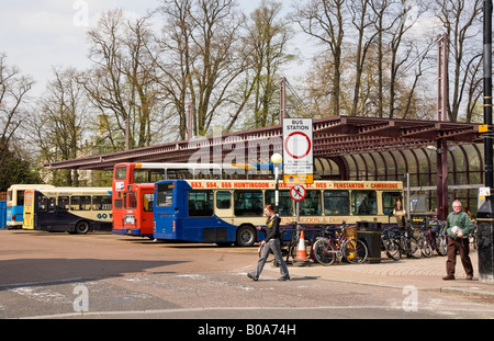 Rue de la gare routière de batteur Emmanuel Street, Cambridge, Cambridgeshire, Angleterre, Royaume-Uni. Banque D'Images