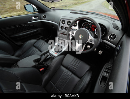 2007 Alfa Romeo 159 intérieur Banque D'Images