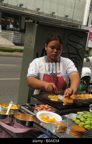 De vendeurs d'aliments de rue à Bangkok, Thaïlande Banque D'Images