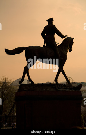 Statue du Maréchal de l'Armée Rouge Georgy Konstantinovich Joukov sur son cheval, Moscou, Russie, Fédération de Russie Banque D'Images
