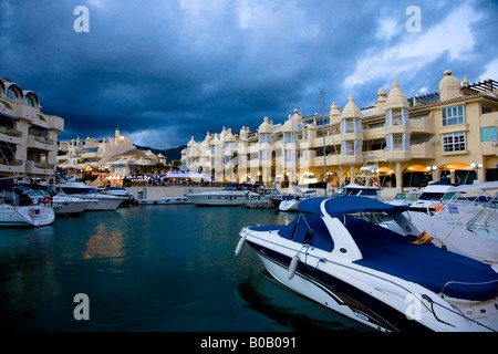 La Marina Benalmadena Costa del Sol, près de Malaga, Espagne Banque D'Images