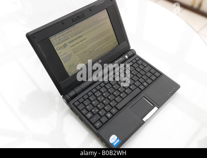 Petit ordinateur portable Banque D'Images