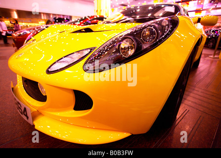 Voiture de sport lotus jaune Banque D'Images