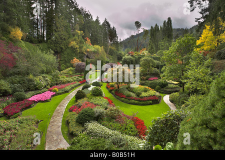 Magnifique jardin pittoresque et phénoménal pour les promenades et de supervision de fleurs et arbres Banque D'Images