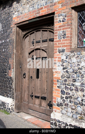 Porte en bois à l'ancienne - Norwich Banque D'Images