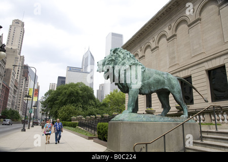 Lion en face de l'Art Institute de Chicago, dans l'Illinois Banque D'Images