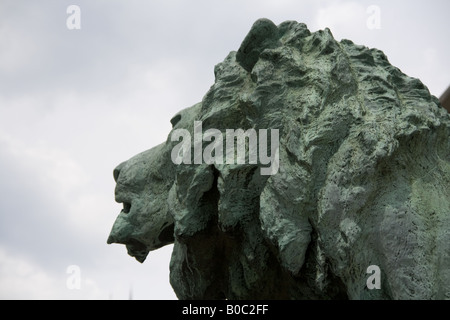 Lion en face de l'Art Institute de Chicago, dans l'Illinois Banque D'Images