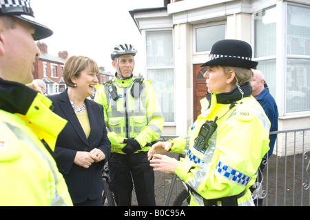 L'ancien député et ministre de l'intérieur Jacqui Smith sur une visite à Blackpool, Lancashire, UK Banque D'Images