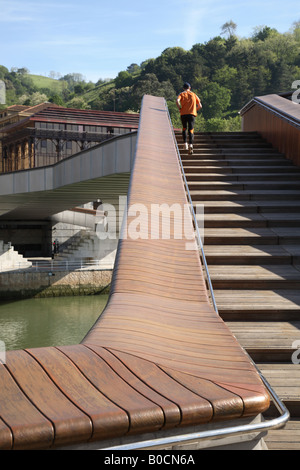 Puente Pedro Arrupe Pont, Bilbao, Pays Basque, Pays Basque, Espagne Banque D'Images