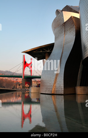 Musée D'ART CONTEMPORAIN Guggenheim Bilbao Bizkaia ESPAGNE PAYS BASQUE Banque D'Images