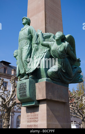 Strasbourg, le Maréchal Philippe Leclerc de Hautecloque Maréchal de France, place Broglie memorial square, Alsace, France, Europe, Banque D'Images