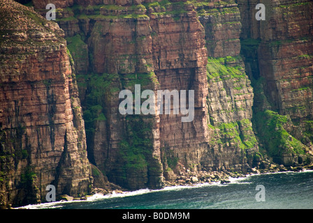 Falaises sur la côte ouest de Hoy, îles Orcades, Ecosse, Royaume-Uni Banque D'Images