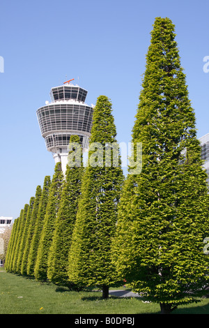 L'extérieur de l'aéroport de Munich, Terminal 2, Tour, la Bavière. L'Allemagne, de l'Europe. Photo par Willy Matheisl Banque D'Images