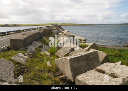 Churchill numéro un obstacle entre l'île et la terre ferme de Lamb Holm, îles Orcades, Ecosse, Royaume-Uni Banque D'Images
