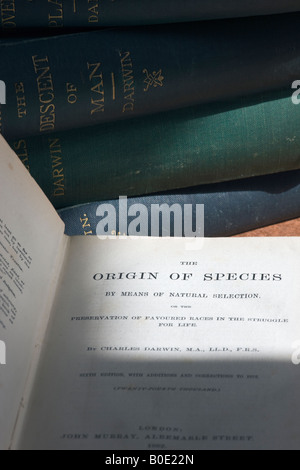 Page de titre de l'origine des espèces par Charles Darwin 19e siècle édition publiée par John Murray Banque D'Images