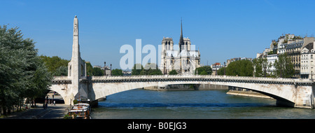 Vue panoramique du Pont de la Tournelle et Notre Dame Paris France Banque D'Images