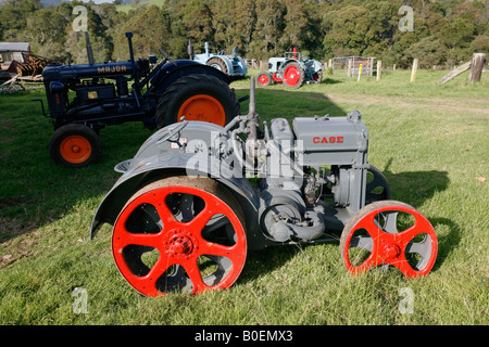 Les tracteurs antiques et Vintage Banque D'Images