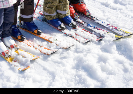 Quatre paires de skis Banque D'Images