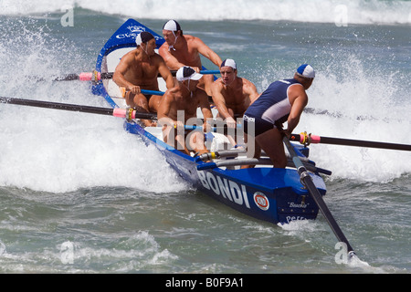 Surfboat - Sydney, New South Wales, Australia Banque D'Images