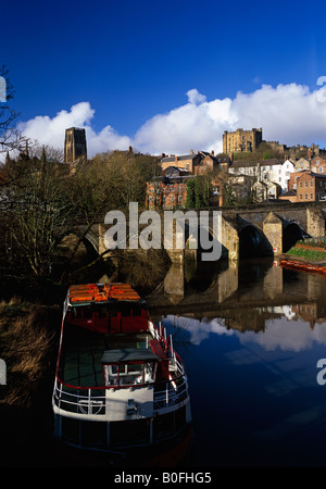 Château de Durham, la cathédrale et sur les toits de la ville sur la rivière Wear, au début du printemps, la ville de Durham County Durham Banque D'Images