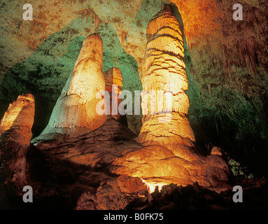 Une vue de la stalactites et stalagmites dans la grande salle ou grand prix à Carlsbad Caverns National Park Banque D'Images