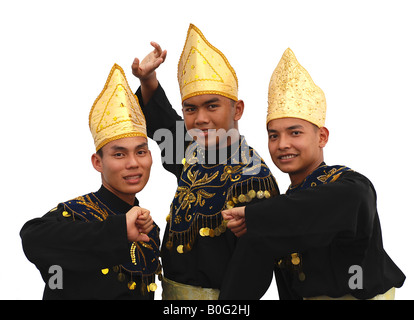 Portrait de trois hommes malais danseurs en costume traditionnel Banque D'Images