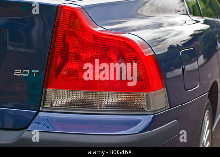 Le feu arrière droit cluster sur une berline Volvo S60 Banque D'Images