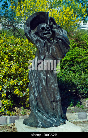 Paris France, musée de sculpture moderne le long de la Seine, jardin Tino Rossi, statues, exposition d'art en plein air Banque D'Images