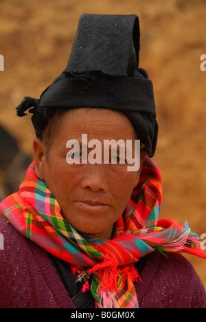 Les femmes flower hmong à bac ha marché, près de sapa Banque D'Images