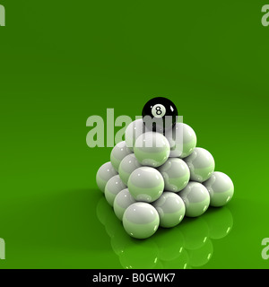 8 ball en haut d'une pyramide de boules de billard blanc Banque D'Images