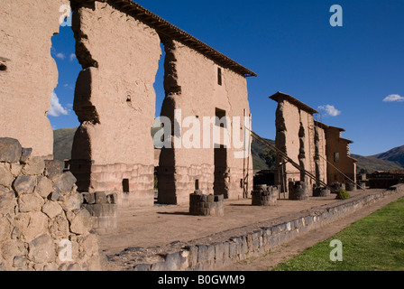 Les ruines Inca, Raqchi, Pérou Banque D'Images