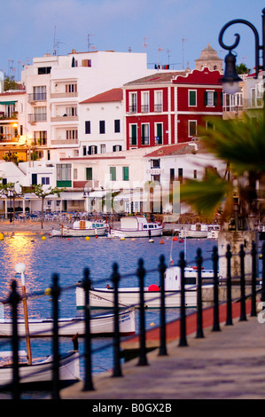 Es Castell Harbour à Minorque dans l'Espagne Baléares Banque D'Images