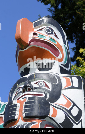 Les Premières Nations Kwagiutlh à Parksville Totem de l'île de Vancouver BC Canada Banque D'Images