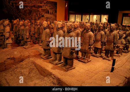 La Chine à Epcot's World Showcase vieux soldats en terre cuite sur l'affichage. Pour un usage éditorial uniquement Banque D'Images