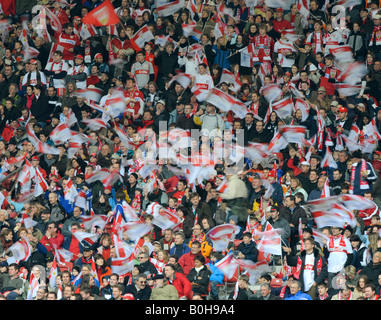 Bloc ventilateur, le VfB Stuttgart football club supporters, Allemagne Banque D'Images