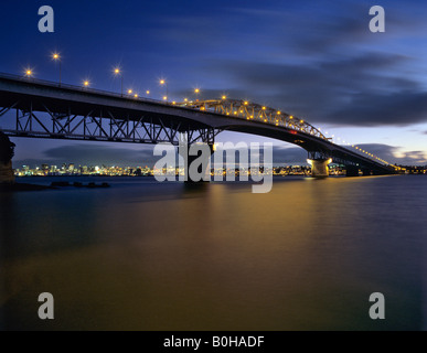 Auckland Harbour Bridge, port de Waitemata, Saint Mary's Bay, Auckland, Nouvelle-Zélande Banque D'Images