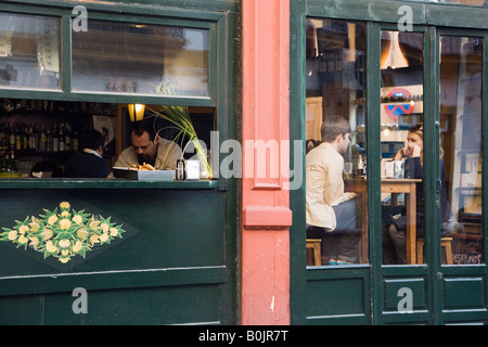 Séville, Andalousie, espagne. Bar La luzerne en Barrio de Santa Cruz Banque D'Images