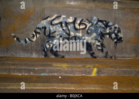 L'art du pochoir de Banksy boîtes festival, Londres Banque D'Images