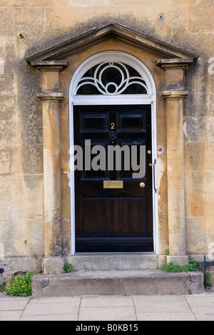 Porte d'entrée de maison de ville à Chipping Campden Gloucestershire Royaume Uni Banque D'Images