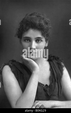 Elizabeth Robins (1862-1952), actrice, dramaturge, romancier, et suffragette, 1893.Artiste : W&D Downey Banque D'Images