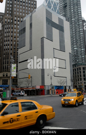 Le Musée d'arts et de design à Columbus Circle à New York Banque D'Images