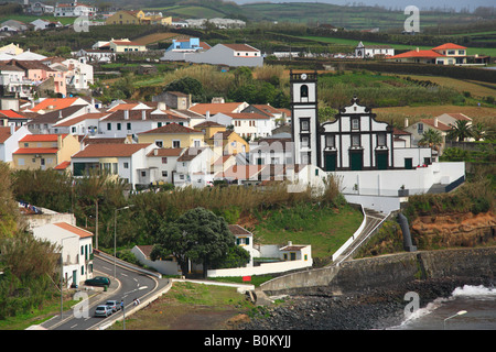 La paroisse de Santa Cruz, dans la ville de Lagoa Portugal Açores l'île de São Miguel Banque D'Images