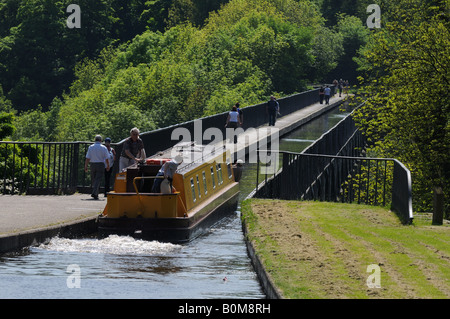 Aqueduc de Pontycysllte portant le canal de Llangollen sur la rivière Dee Pays de Galles Banque D'Images