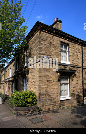 Maisons de village de Saltaire, UNESCO World Heritage Site, Bradford, West Yorkshire, England UK Banque D'Images