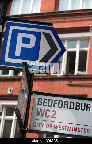 Royaume-uni londres panneau bleu indiquant un parking Banque D'Images
